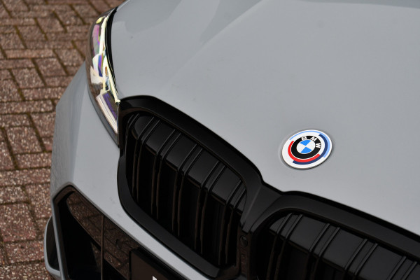 BMW 3 Serie Touring 330e M-Sport Brooklyn Pano HUD 19inch HiFi