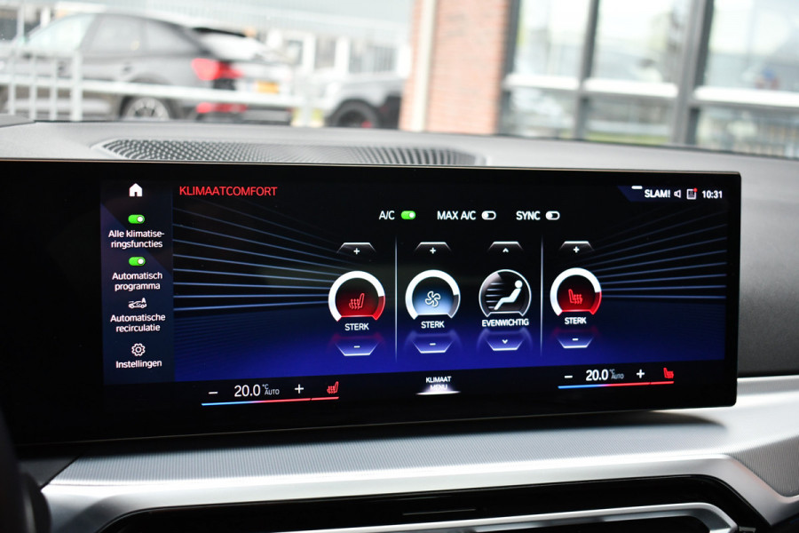 BMW 3 Serie Touring 330e M-Sport Brooklyn Pano HUD 19inch HiFi