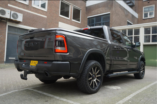 Dodge Ram 1500 5.7 V8 4x4 Rebel Sport | Luchtvering PANO -dak | Black Line | Off Road | Groot Navi | Apple CarPlay | Keyless | 20inch | Harman Kardon | Full LED | LPG onderbouw | excl BTW 3/2026 beurt + 4x Banden