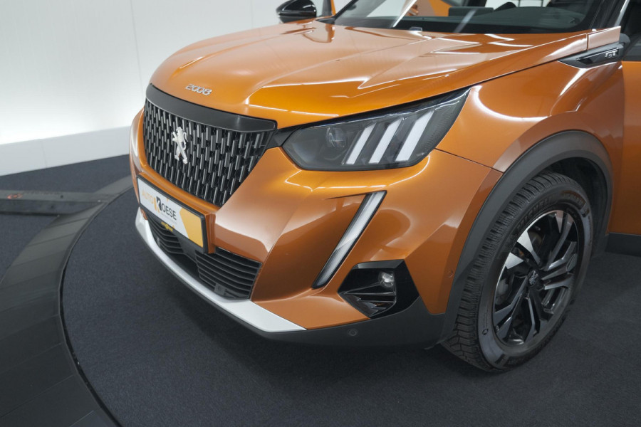 Peugeot 2008 PureTech 130 GT Pack | Leer-pakket | Camera | Dodehoekdetectie | Apple Carplay | Stoelverwarming