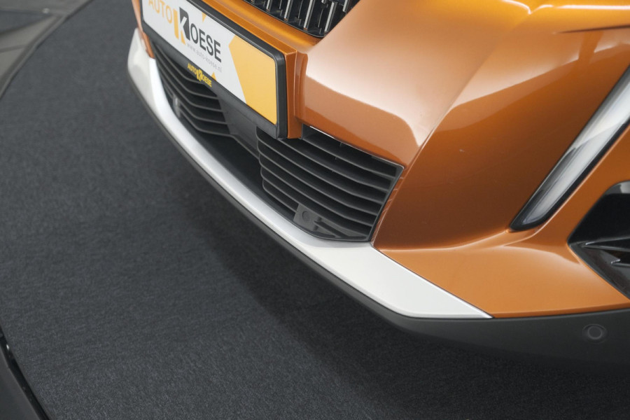 Peugeot 2008 PureTech 130 GT Pack | Leer-pakket | Camera | Dodehoekdetectie | Apple Carplay | Stoelverwarming