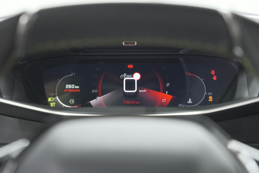 Peugeot 2008 PureTech 130 GT Pack | Leer-pakket | Camera | Dodehoekdetectie | Apple Carplay | Stoelverwarming