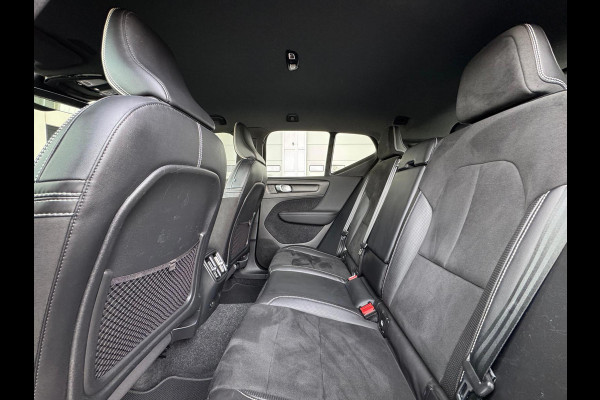 Volvo XC40 Recharge P8 AWD 408 pk R-Design, afneembare trekhaak, stoelverwarming, 1 e eigenaar, NL auto met nap