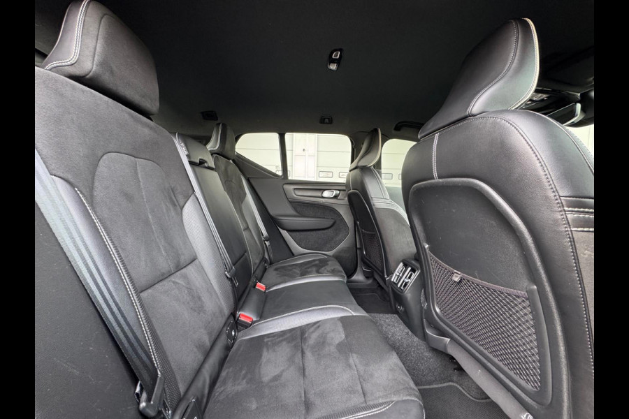 Volvo XC40 Recharge P8 AWD 408 pk R-Design, afneembare trekhaak, stoelverwarming, 1 e eigenaar, NL auto met nap