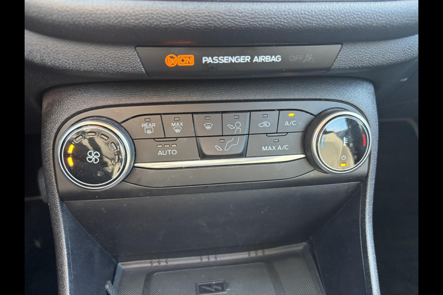 Ford Fiesta 1.0 EcoBoost Hybrid Titanium 100pk | Navigatie | Cruise control | Apple Carplay / Android auto