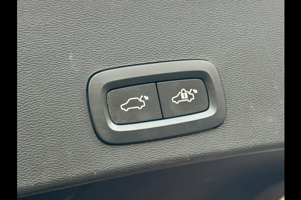 Volvo XC40 Recharge P8 AWD 408 pkR-Design, afneembare trekhaak, achteruitrijcamera, stoelverwarming, 1 e eigenaar, NL auto met nap