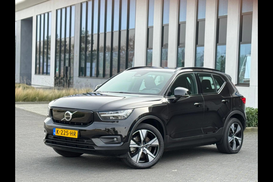 Volvo XC40 Recharge P8 AWD 408 pkR-Design, afneembare trekhaak, achteruitrijcamera, stoelverwarming, 1 e eigenaar, NL auto met nap