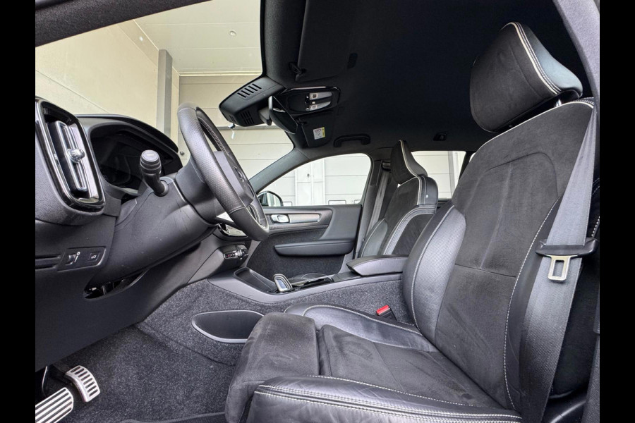 Volvo XC40 Recharge P8 AWD 408 pkR-Design, afneembare trekhaak, achteruitrijcamera, stoelverwarming, 1 e eigenaar, NL auto met nap