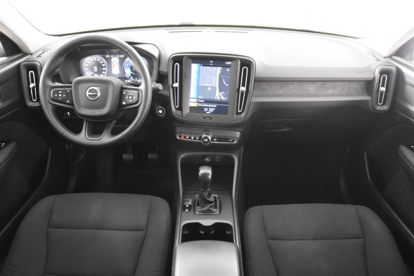 Volvo XC40 1.5 T2 Momentum *1ste Eigenaar*Navigatie*Parkassist*Trekhaak*