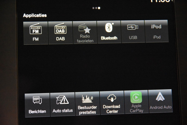 Volvo XC40 1.5 T2 Momentum *1ste Eigenaar*Navigatie*Parkassist*Trekhaak*