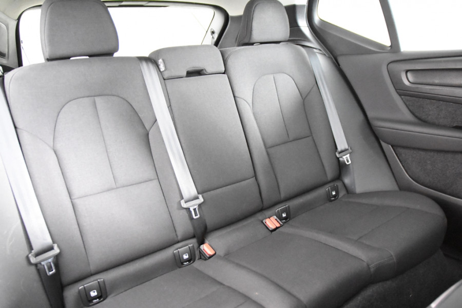 Volvo XC40 1.5 T2 Momentum *1ste Eigenaar*Navigatie*Parkassist*Trekhaak*