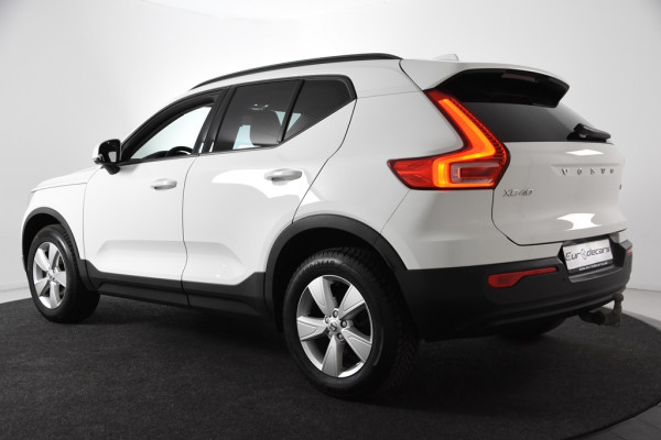 Volvo XC40 1.5 T2 Momentum *1ste Eigenaar*Navigatie*Parkassist*Trekhaak*