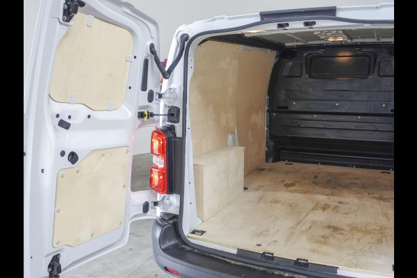 Opel Vivaro 2.0 CDTI L2H1 Edition 144PK Automaat 3 zits Navigatie Airco Bluetooth Trekhaak Cruise Control