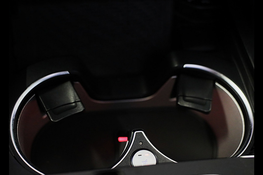 Mercedes-Benz GLE Coupé 350 e 4MATIC AMG 63 Look / Luchtvering / 360 Camera / Acc / Lane Assist / Dode Hoek / Open Pano