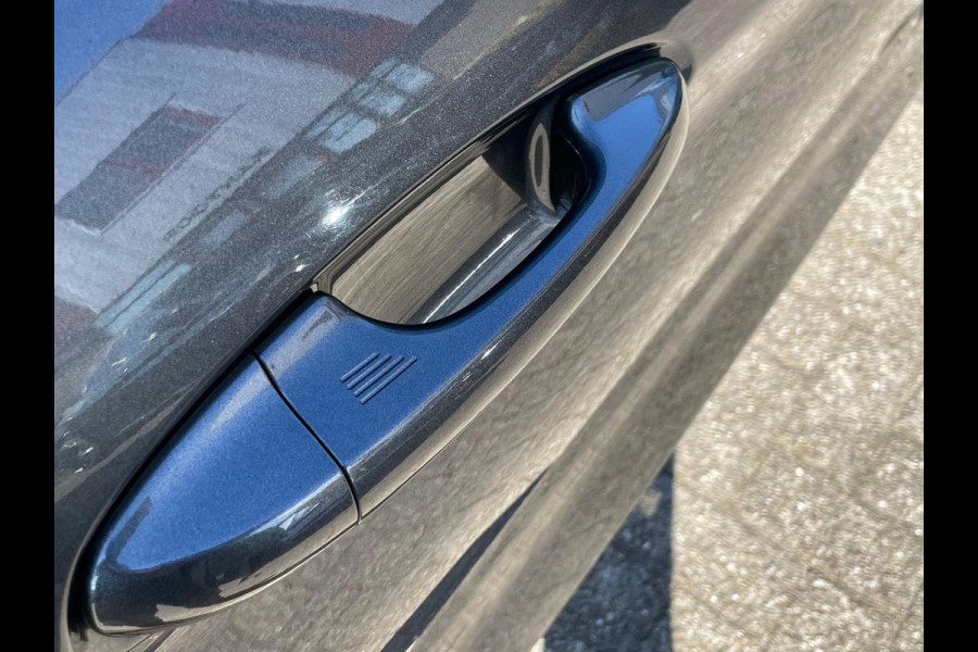 Ford Fiesta 1.1 Trend/Airco/Cruise/Parkeersens/Keyless