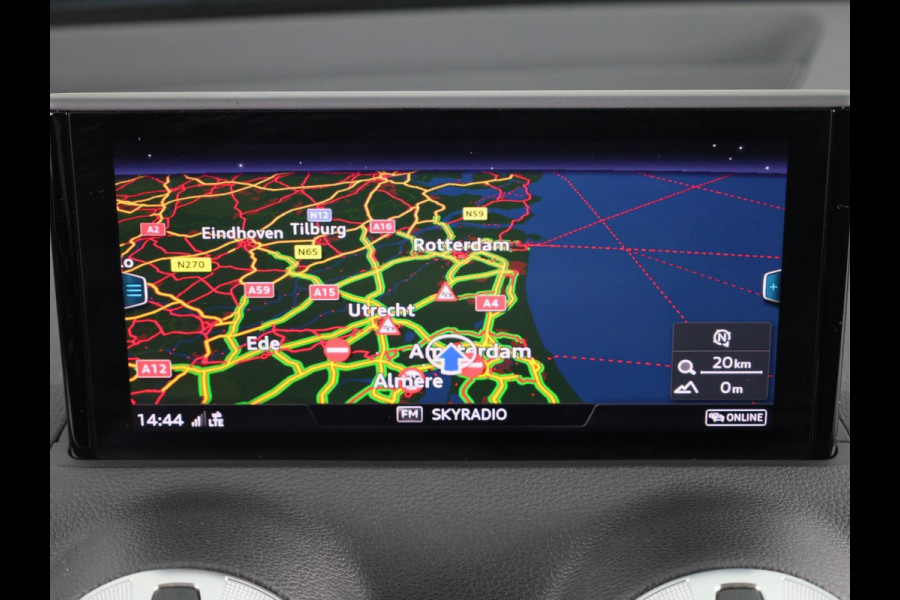 Audi Q2 35 TFSI Advanced edition 150 pk Automaat | Verlengde garantie | Panoramadak |  Navigatie | Achteruitrijcamera | Parkeersensoren