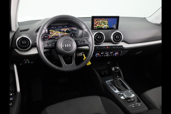 Audi Q2 35 TFSI Advanced edition 150 pk Automaat | Verlengde garantie | Panoramadak |  Navigatie | Achteruitrijcamera | Parkeersensoren