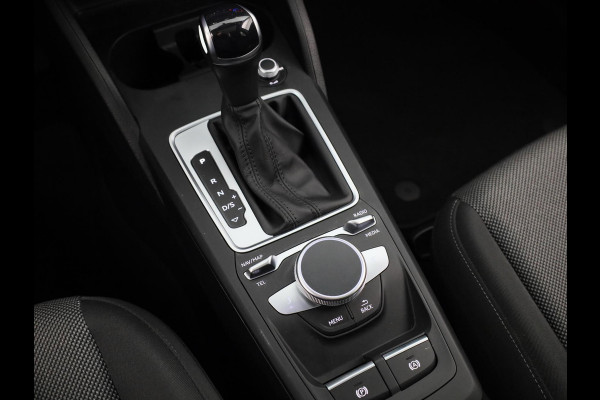 Audi Q2 35 TFSI Advanced edition 150 pk Automaat | Verlengde garantie | Panoramadak |  Navigatie | Achteruitrijcamera | Parkeersensoren