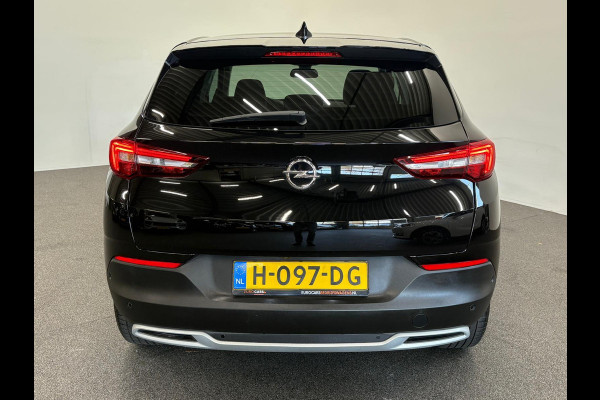 Opel Grandland X 1.2 Turbo Business Executive Panoramadak Navigatie Apple Carplay/Android Auto Camera Parkeersensoren Cruise Control Full Led Stoel- en stuurverwarming Half leder Lichtmetalen velgen Climate Control Getinte ramen
