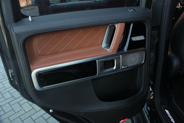 Mercedes-Benz G-Klasse 63 / BURMESTER / INCL. BTW / PANO-DAK / G-MANUFAKTUR / STOELMASSAGE / FULL / DISTRONIC / TREKHAAK / 360 CAM