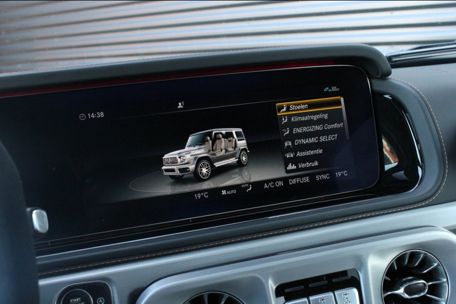 Mercedes-Benz G-Klasse 63 / BURMESTER / INCL. BTW / PANO-DAK / G-MANUFAKTUR / STOELMASSAGE / FULL / DISTRONIC / TREKHAAK / 360 CAM