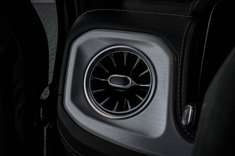 Mercedes-Benz G-Klasse 63 / BURMESTER / INCL. BTW / PANO-DAK / G-MANUFAKTUR / STOELMASSAGE / FULL / DISTRONIC / TREKHAAK / 360 CAM