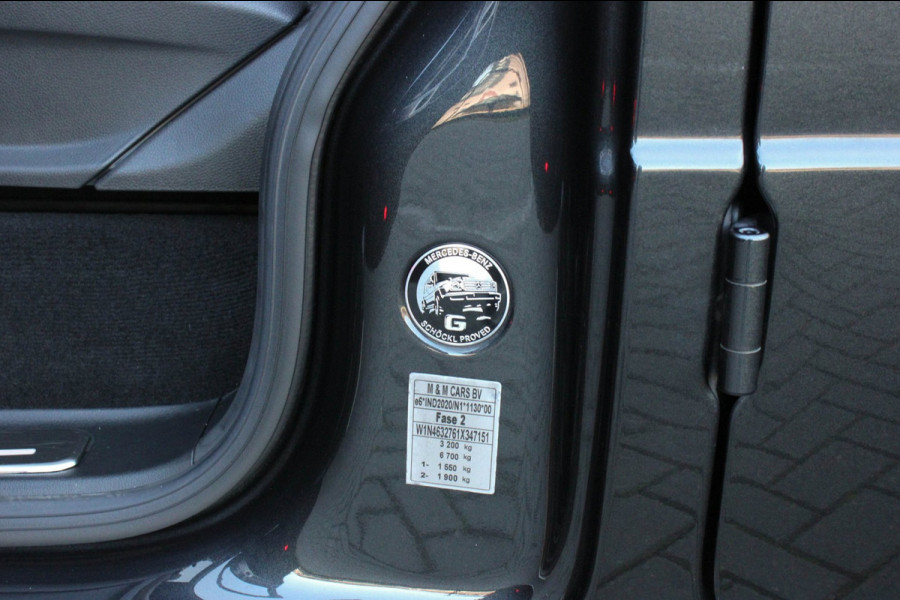 Mercedes-Benz G-Klasse 63 / BURMESTER / INCL. BTW / PANO-DAK / G-MANUFAKTUR / STOELMASSAGE / FULL / DISTRONIC / TREKHAAK / 360 CAM