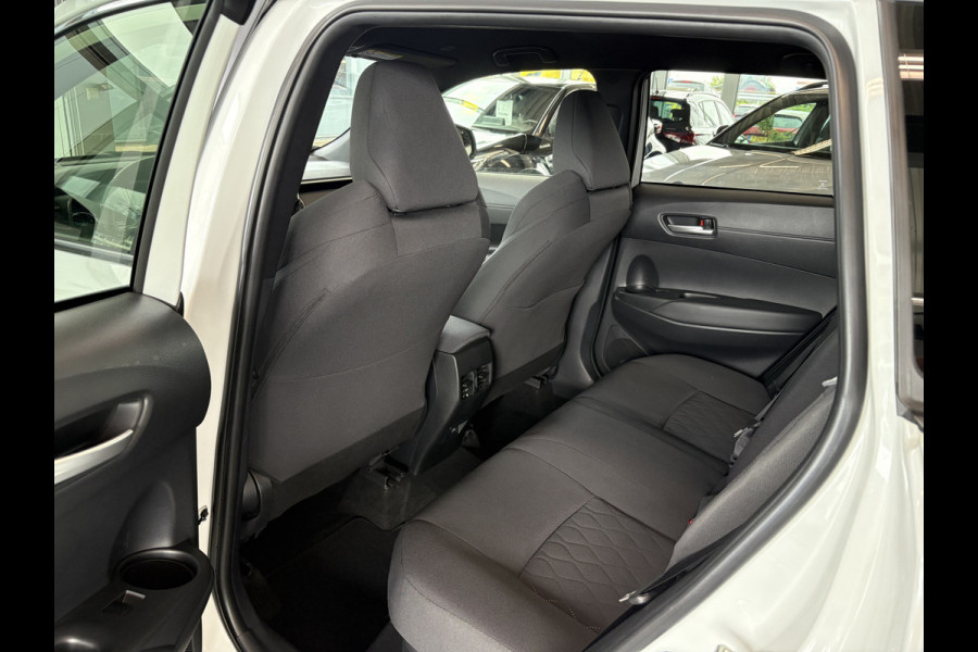 Toyota Corolla Cross 1.8 Hybrid 140 Style Plus KEYLESS/CAMERA/NAVI/DODEHOEK/WINTERPACK