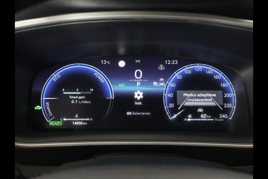 Toyota Corolla Touring Sports Hybrid 140 Active Bi-Tone | Stuur-& Stoelverwarming | Apple Carplay&AndroidAUTO | Adapt.Cruise control