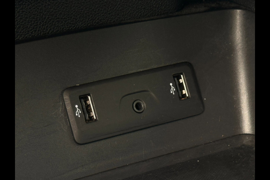 Renault Kadjar 1.3 TCe Intens BOSE / TREKHAAK / STOELVERW. / CARPLAY / CRUISE / CAMERA / PDC / 4-SEIZ B / 19 INCH / ECC / NAVI