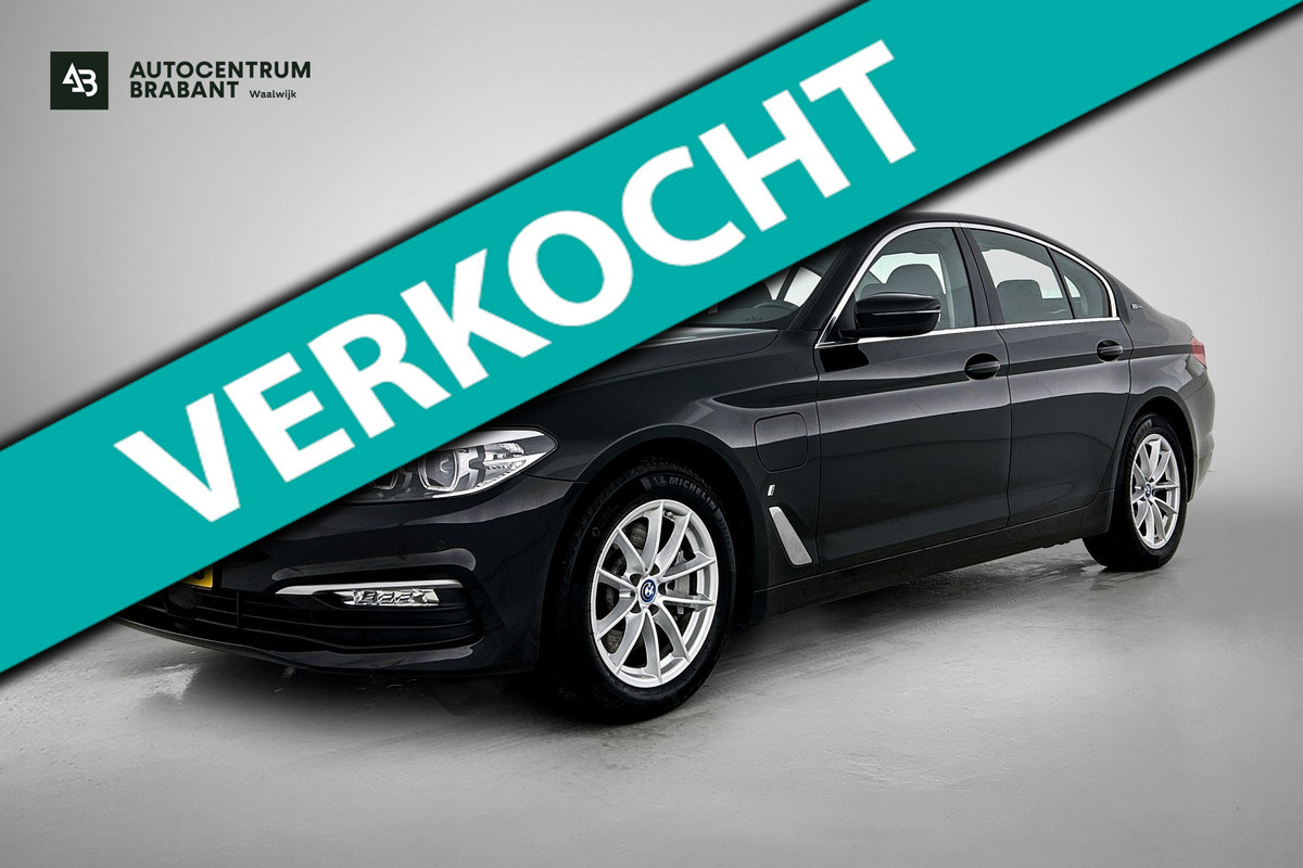 BMW 5 Serie 530e iPerformance Executive(Dealer OnderH, Navi, Active Cruise, Lane Assist, PDC V+A, Bots waarschuwing, Etc)
