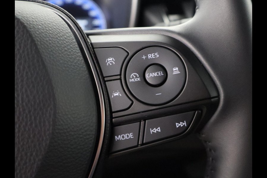 Toyota Corolla Touring Sports Hybrid 140 Business PAS 25.228 KM!!!! STOEL -EN STUURVERWARMING . CAMERA . APPLE CARPLAY & ANDROID AUTO