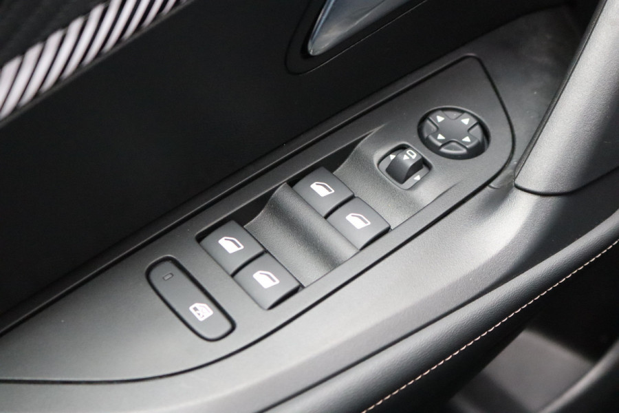 Peugeot 2008 1.2 PureT. 100PK Allure Carplay-android/Camera/Cruise-control/Stoelverwarming