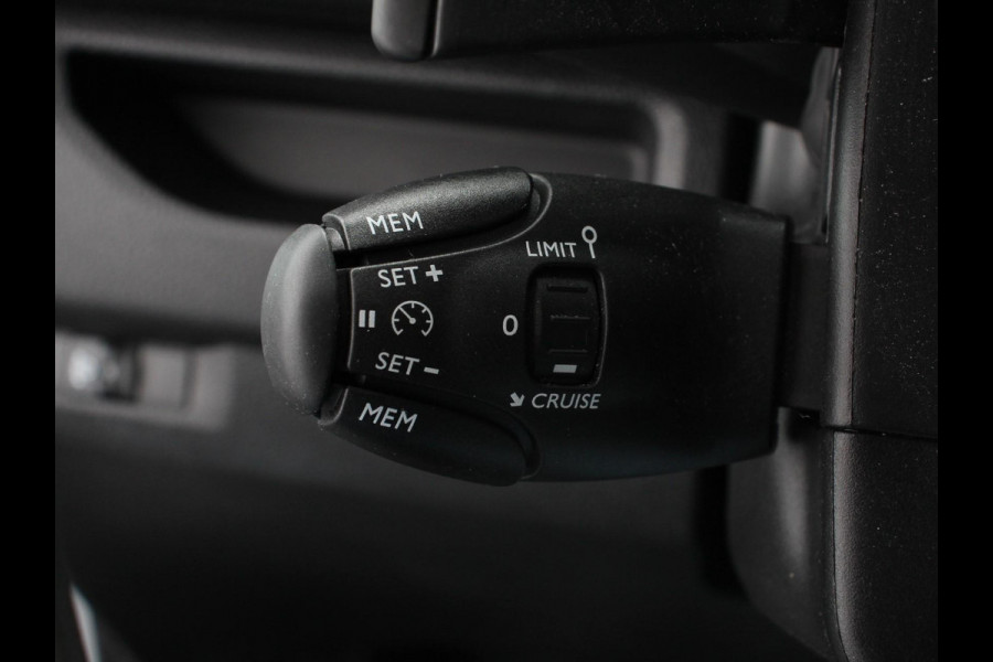 Opel Vivaro 2.0 CDTI Automaat 145 pk L3H1 Dubbele Cabine 6p Edition Navigatie Apple Carplay/Android Auto Airco Bluetooth Trekhaak Betimmering Cruise Control