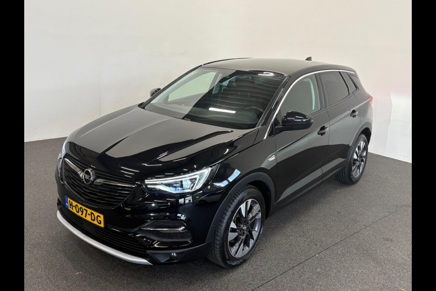 Opel Grandland X 1.2 Turbo Business Executive Panoramadak Navigatie Apple Carplay/Android Auto Camera Parkeersensoren Cruise Control Full Led Stoel- en stuurverwarming Half leder Lichtmetalen velgen Climate Control Getinte ramen