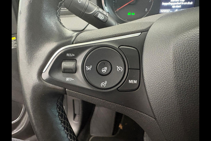 Opel Grandland X 1.2 Turbo Business Executive Panoramadak Navigatie Apple Carplay/Android Auto Camera Parkeersensoren Cruise Control Full Led Stoel- en stuurverwarming Half leder Lichtmetalen velgen Climate Control Getinte ramen