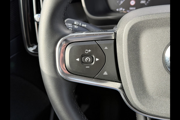 Volvo XC40 1.5 T5 Plug-in hybrid Plus Dark | Pilot Assist | LED | Camera | H/K | 18 inch