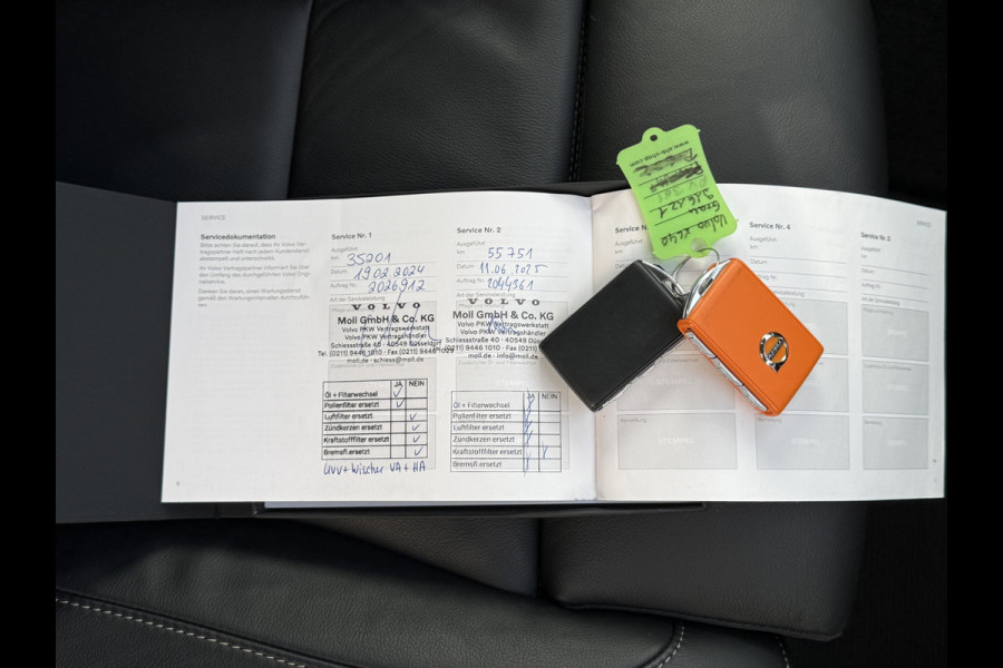 Volvo XC40 1.5 T5 Plug-in hybrid Plus Dark | Pilot Assist | LED | Camera | H/K | 18 inch