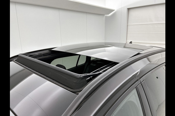 Ford FOCUS Wagon 1.0 EcoBoost Hybrid ST Line X Business (PANORAMADAK, STOEL-/STUURVERWARMING, CAMERA, CARPLAY, 1e EIGENAAR)