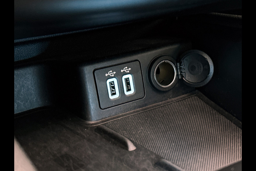 Ford FOCUS Wagon 1.0 EcoBoost Hybrid ST Line X Business (PANORAMADAK, STOEL-/STUURVERWARMING, CAMERA, CARPLAY, 1e EIGENAAR)