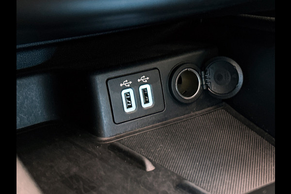 Ford FOCUS Wagon 1.0 EcoBoost Hybrid ST Line X Business (PANORAMADAK, STOEL-/STUURVERWARMING, CAMERA, CARPLAY, 1e EIGENAAR)