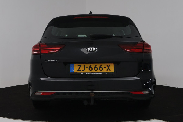 Kia Ceed Sportswagon 1.0 T-GDi DynamicLine (TREKHAAK, SENSOREN, CARPLAY, LANE-ASSIST, CRUISE CONTROL, NAVIGATIE)