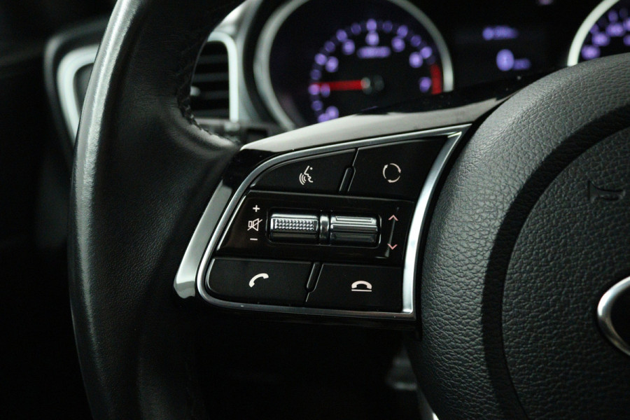 Kia Ceed Sportswagon 1.0 T-GDi DynamicLine (TREKHAAK, SENSOREN, CARPLAY, LANE-ASSIST, CRUISE CONTROL, NAVIGATIE)