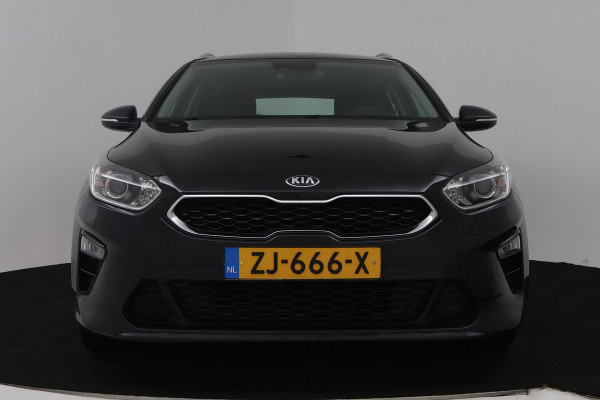 Kia Ceed Sportswagon 1.0 T-GDi DynamicLine (TREKHAAK, SENSOREN, CARPLAY, LANE-ASSIST, CRUISE CONTROL, NAVIGATIE)