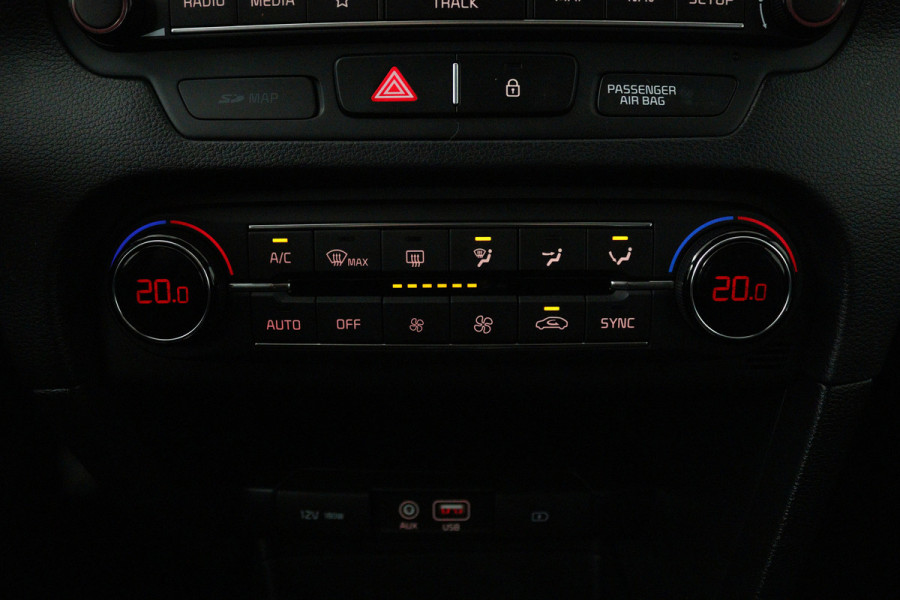 Kia Ceed Sportswagon 1.0 T-GDi DynamicLine (TREKHAAK, SENSOREN, CARPLAY, LANE-ASSIST, CRUISE CONTROL, NAVIGATIE)