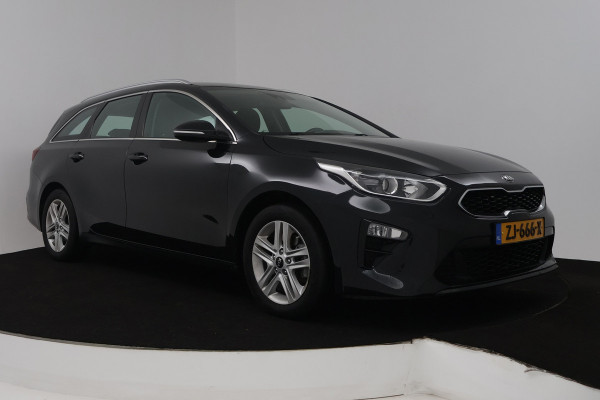 Kia Ceed Sportswagon 1.0 T-GDi DynamicLine (TREKHAAK, SENSOREN, CARPLAY, LANE-ASSIST, CRUISE CONTROL, NAVIGATIE)