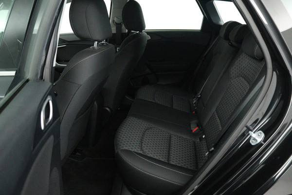 Kia Ceed Sportswagon 1.0 T-GDi DynamicLine (TREKHAAK, SENSOREN, CARPLAY, LANE-ASSIST, CRUISE CONTROL, NAVIGATIE)