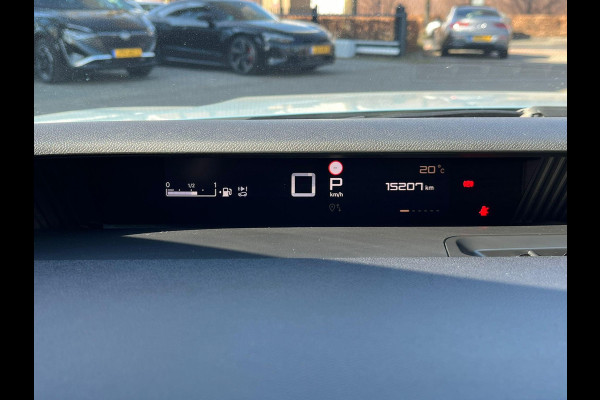 Citroën C3 Aircross 1.2 Hybrid 145pk Max VAN € 29.900,- VOOR € 27.440,- UW LENTEVOORDEEL € 2.460,-! | STOEL + STUURWIELVERWARMING | WINTERPAKKET | CAMERA | HEAD-UP DISPLAY| FABRIEKSGARANTIE | ALL IN PRIJS RIJKLAAR