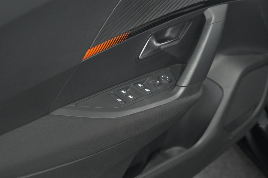 Peugeot 2008 PureTech 130 Active | Camera | Apple Carplay | Parkeersensoren | Stoelverwarming