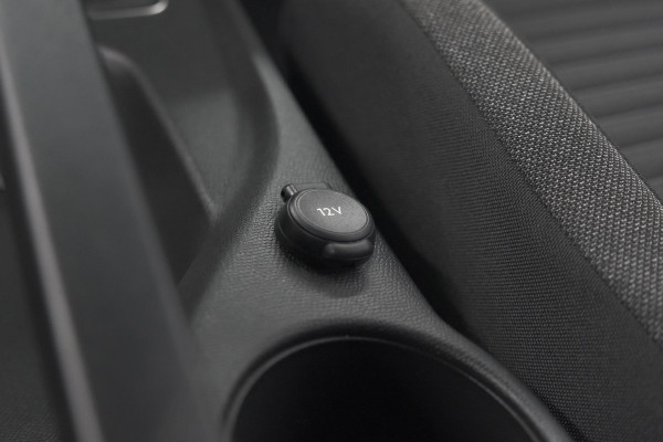 Peugeot 2008 PureTech 130 Active | Camera | Apple Carplay | Parkeersensoren | Stoelverwarming